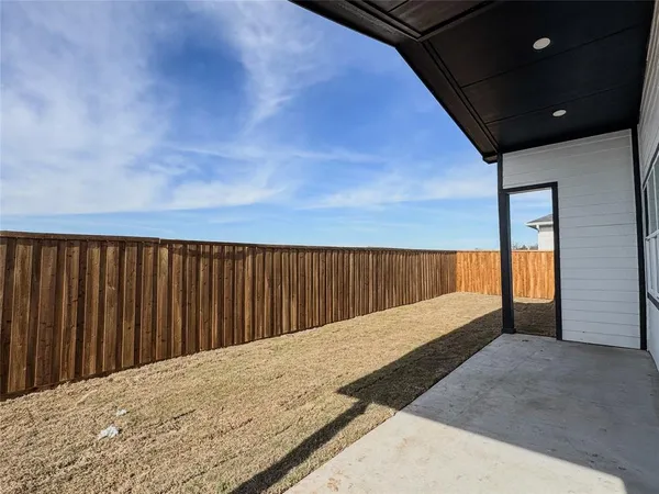 $2,050 | 340 Lucy Road, Greenville, TX 75402