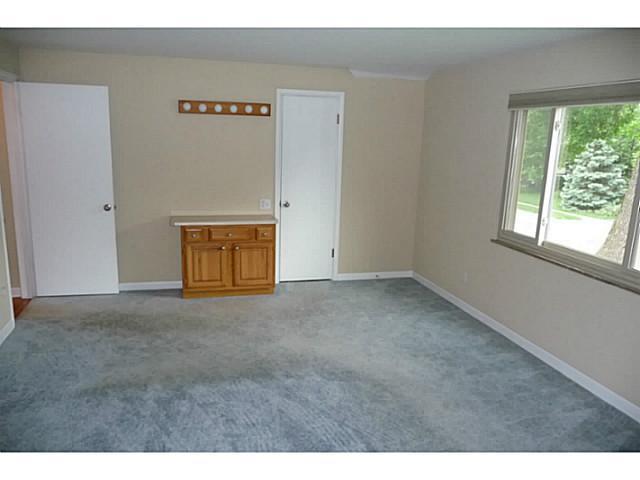 2741 Chester Road Columbus, OH 43221 - Photo 15 of 25