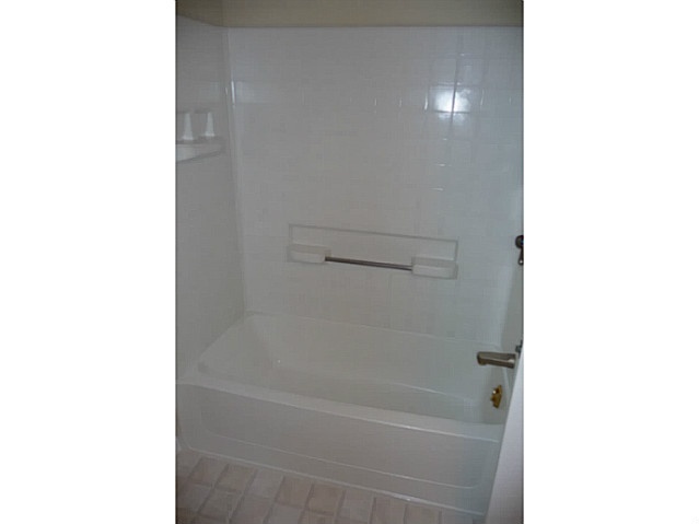 2741 Chester Road Columbus, OH 43221 - Photo 17 of 25