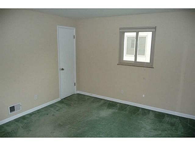 2741 Chester Road Columbus, OH 43221 - Photo 20 of 25