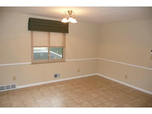 2741 Chester Road Columbus, OH 43221 - Photo 7 of 25