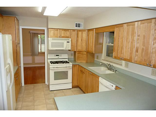 2741 Chester Road Columbus, OH 43221 - Photo 8 of 25