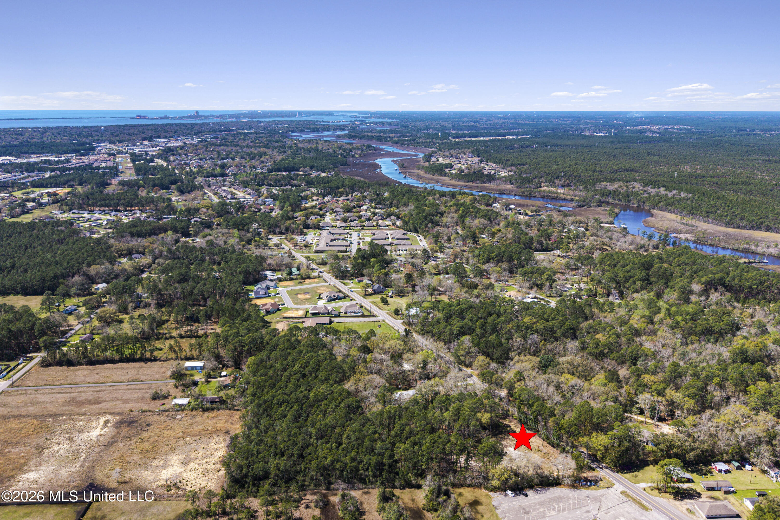 8515 Ocean Springs Road Ocean Springs, MS 39564 - Photo 2 of 15 0002
