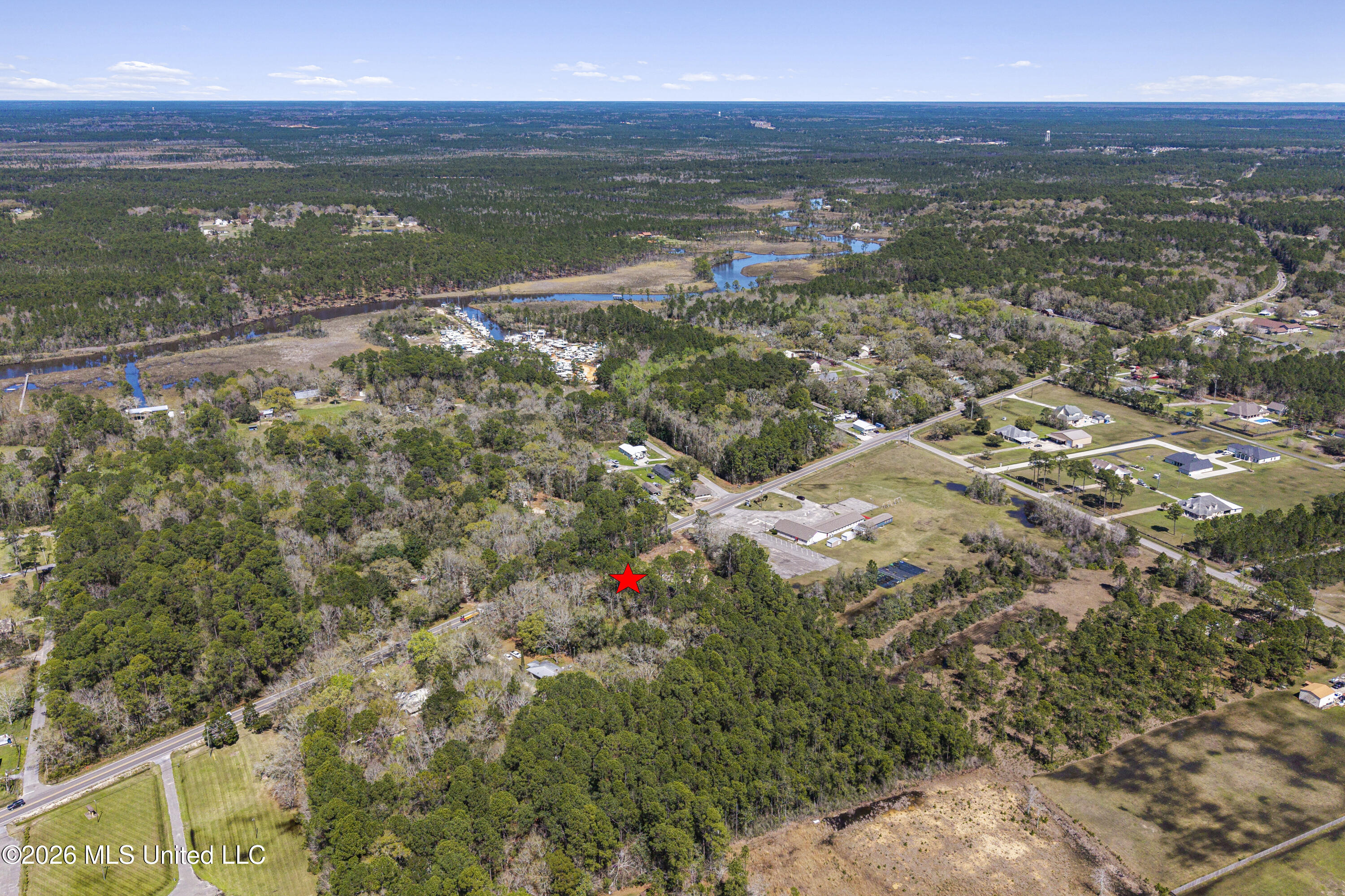 8515 Ocean Springs Road Ocean Springs, MS 39564 - Photo 5 of 15 0005