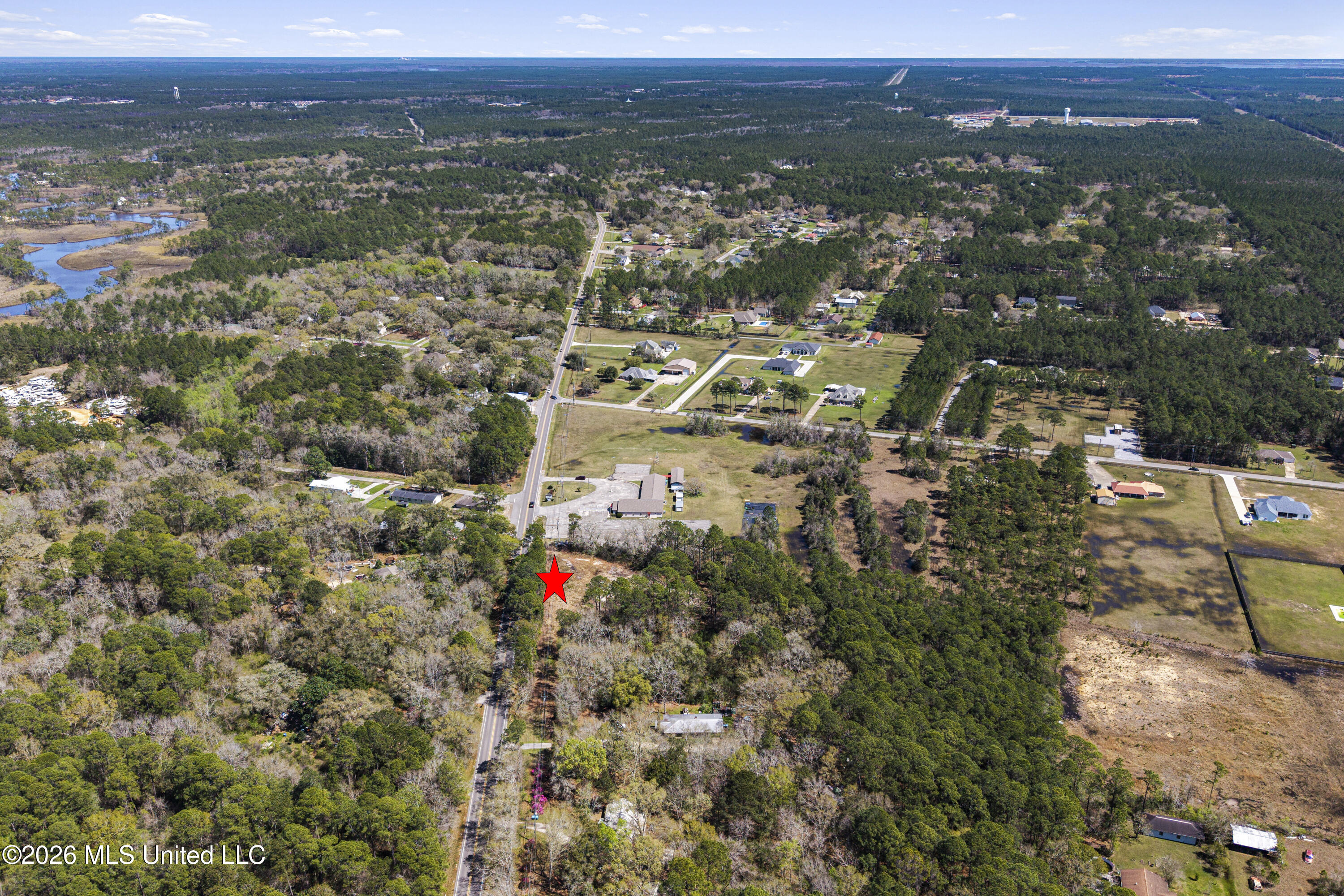 8515 Ocean Springs Road Ocean Springs, MS 39564 - Photo 7 of 15 0007