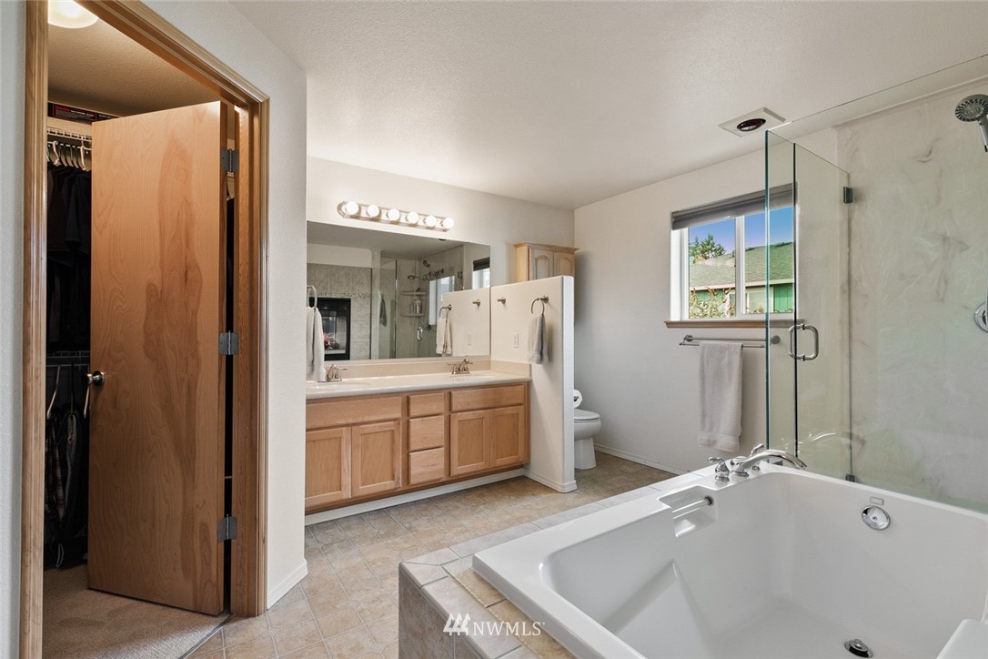 6823 Northeast 1st Place Renton, WA 98059 - Photo 15 of 24
