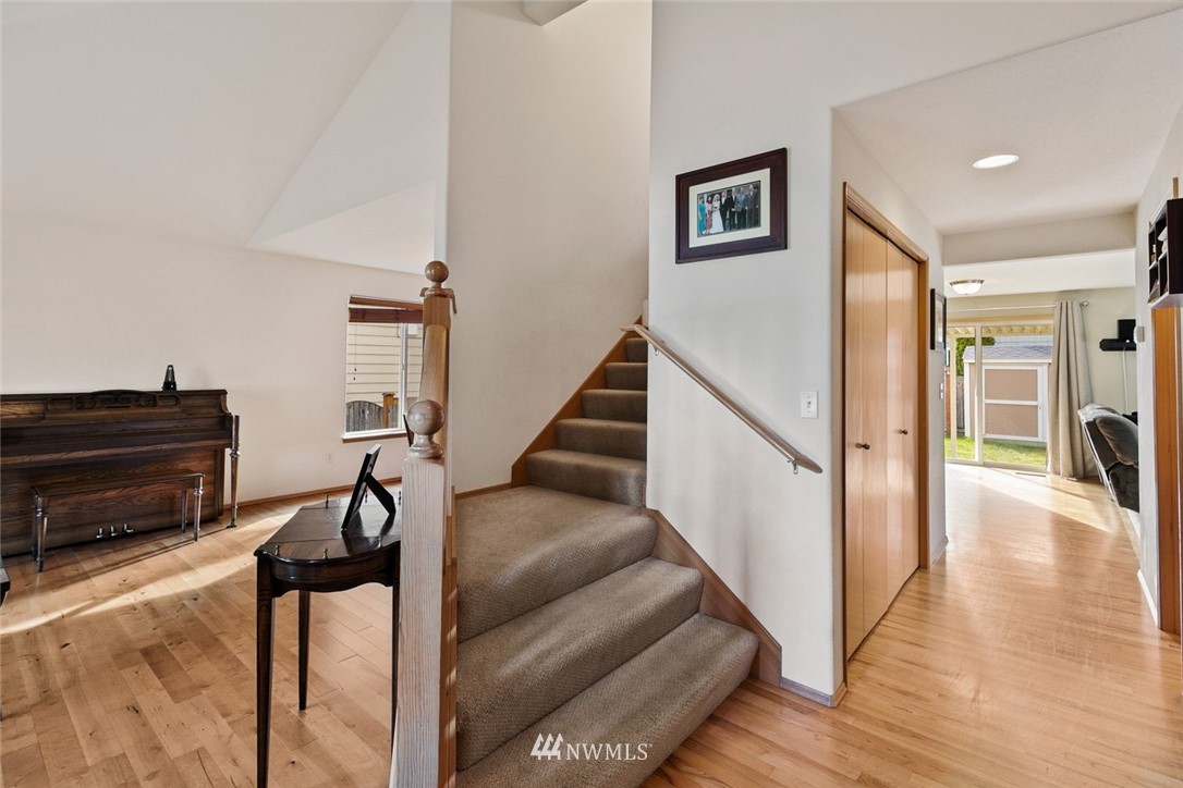 6823 Northeast 1st Place Renton, WA 98059 - Photo 10 of 24