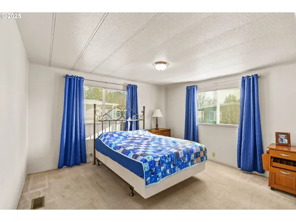 $79,000 | 1800 Lakewood Court, Unit 127, Eugene, OR 97402