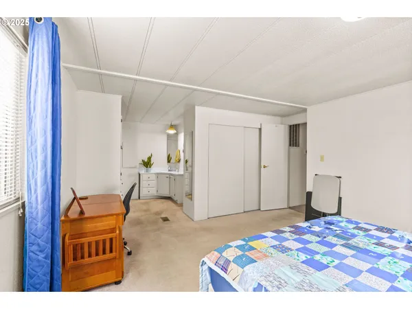 $79,000 | 1800 Lakewood Court, Unit 127, Eugene, OR 97402