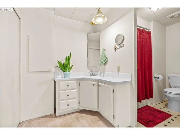 $79,000 | 1800 Lakewood Court, Unit 127, Eugene, OR 97402