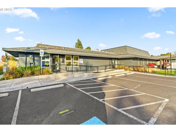 $79,000 | 1800 Lakewood Court, Unit 127, Eugene, OR 97402