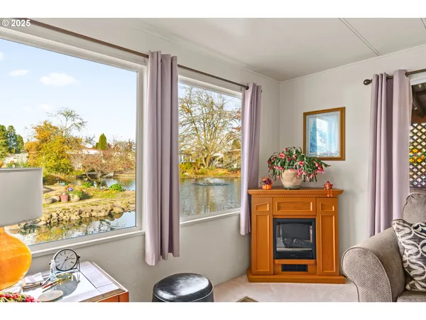 $79,000 | 1800 Lakewood Court, Unit 127, Eugene, OR 97402