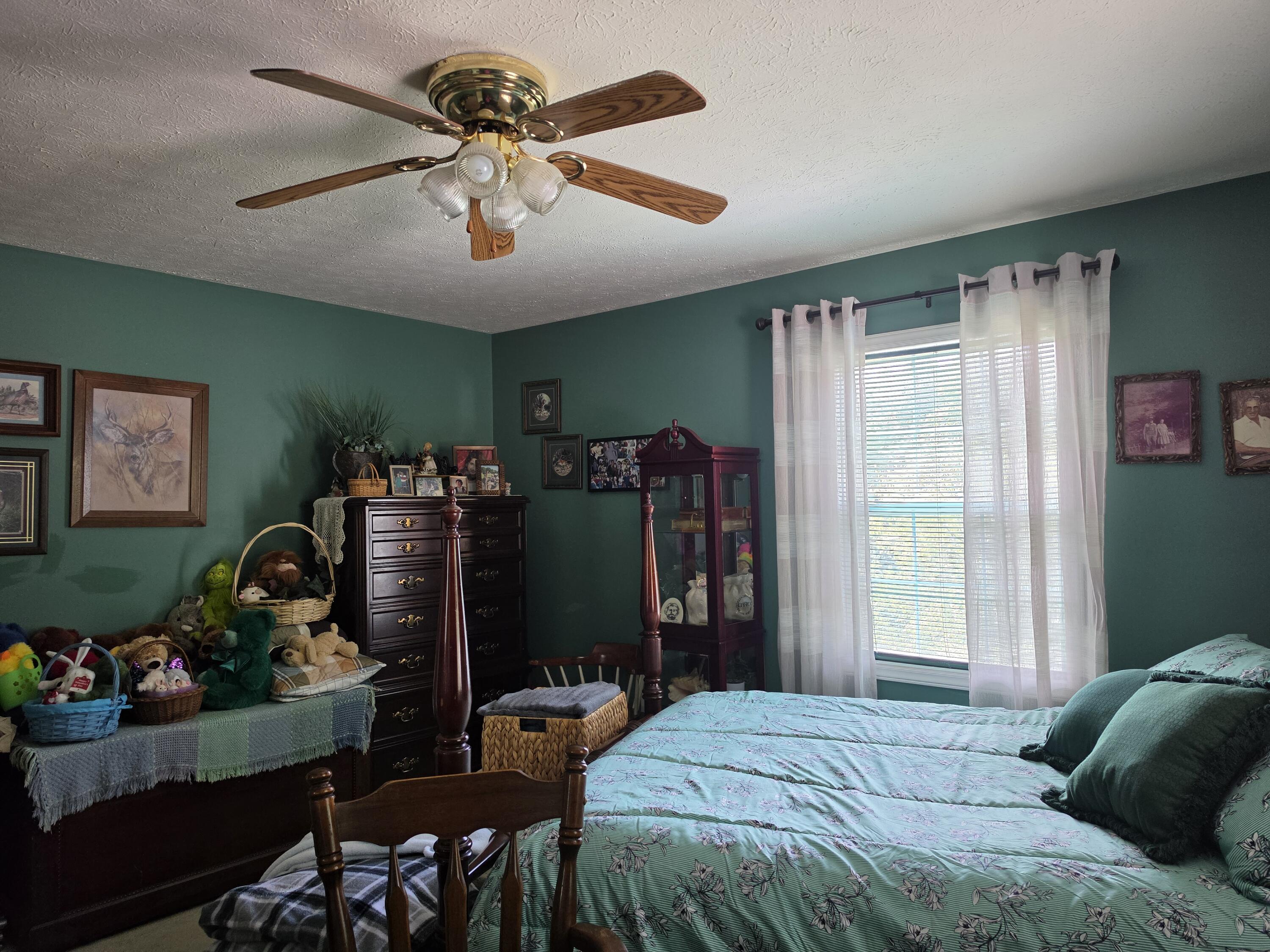 231 Cox Road Williamsburg, KY 40769 - Photo 29 of 37 20260920_143405 (1)