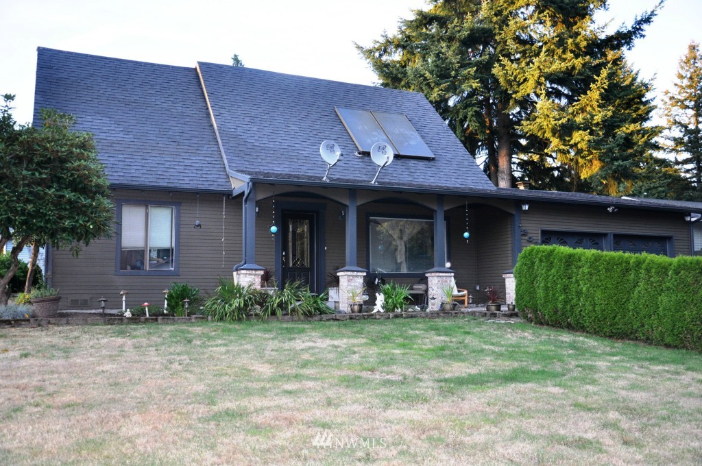 203 219th Place Southeast Bothell, WA 98021 - Photo 2 of 13