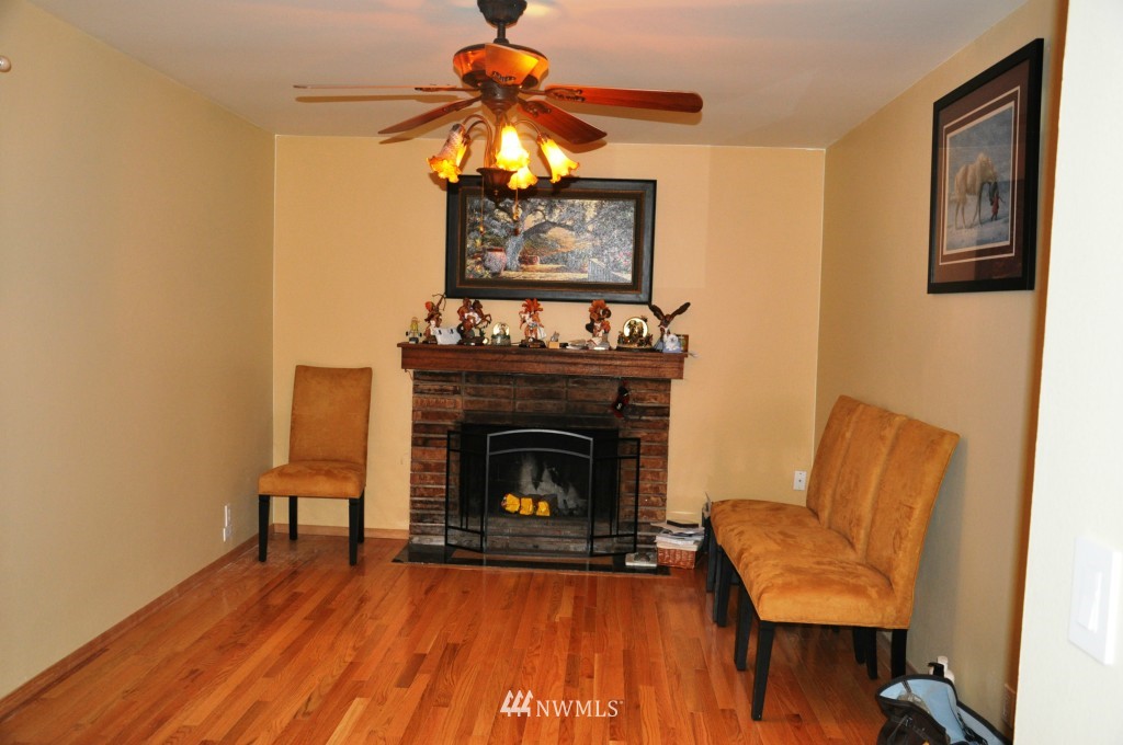 203 219th Place Southeast Bothell, WA 98021 - Photo 11 of 13