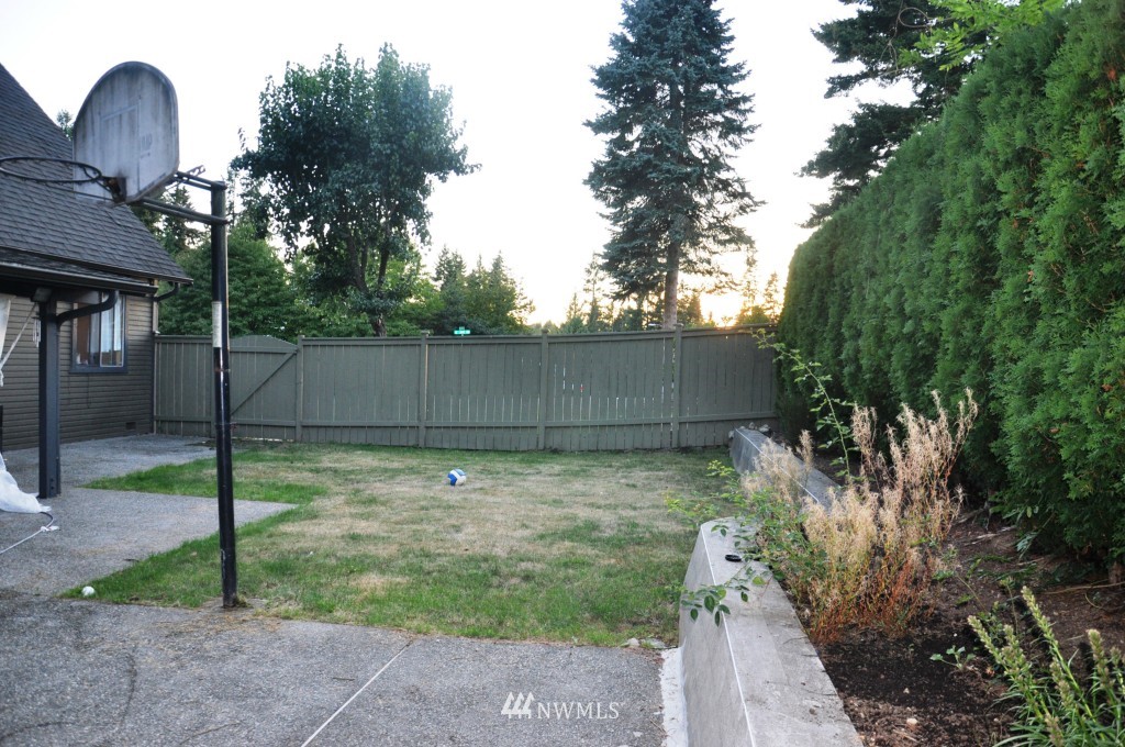203 219th Place Southeast Bothell, WA 98021 - Photo 6 of 13