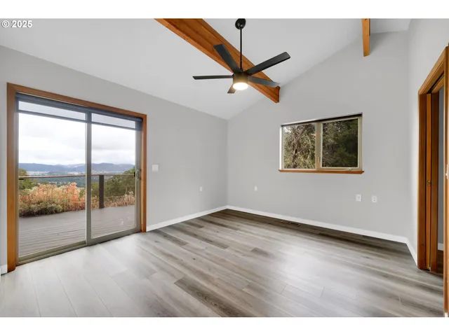 $549,000 | 190 Paradise Point Lane, Roseburg, OR 97471
