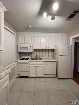 $1,200 | 4557 Mimosa Street, Baton Rouge, LA 70808