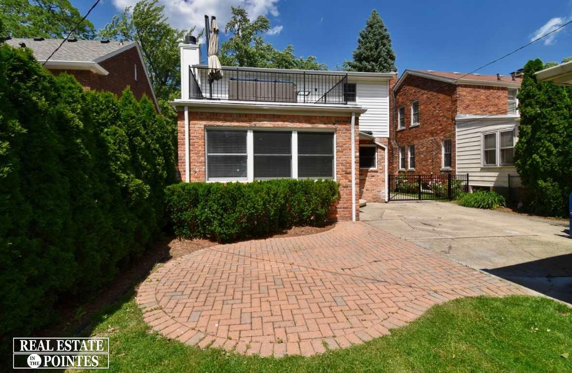 273 Merriweather Road Grosse Pointe Farms, MI 48236 - Photo 32 of 34