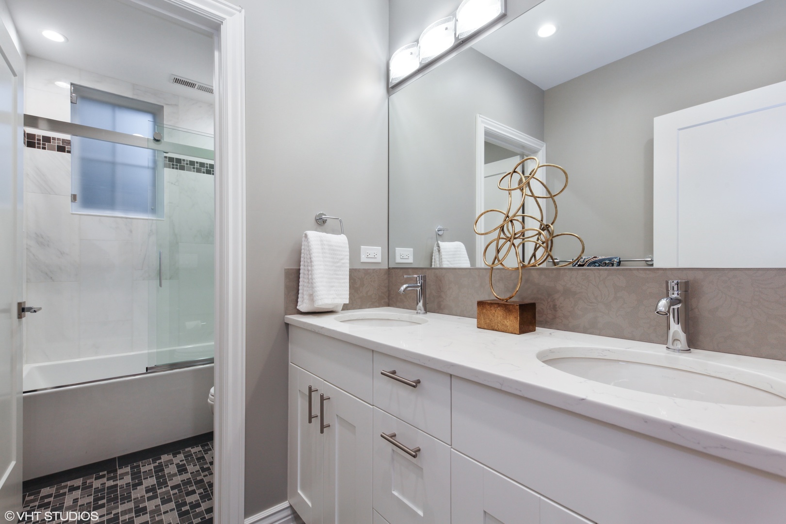 1771 Central Road Glenview, IL 60025 - Photo 16 of 37