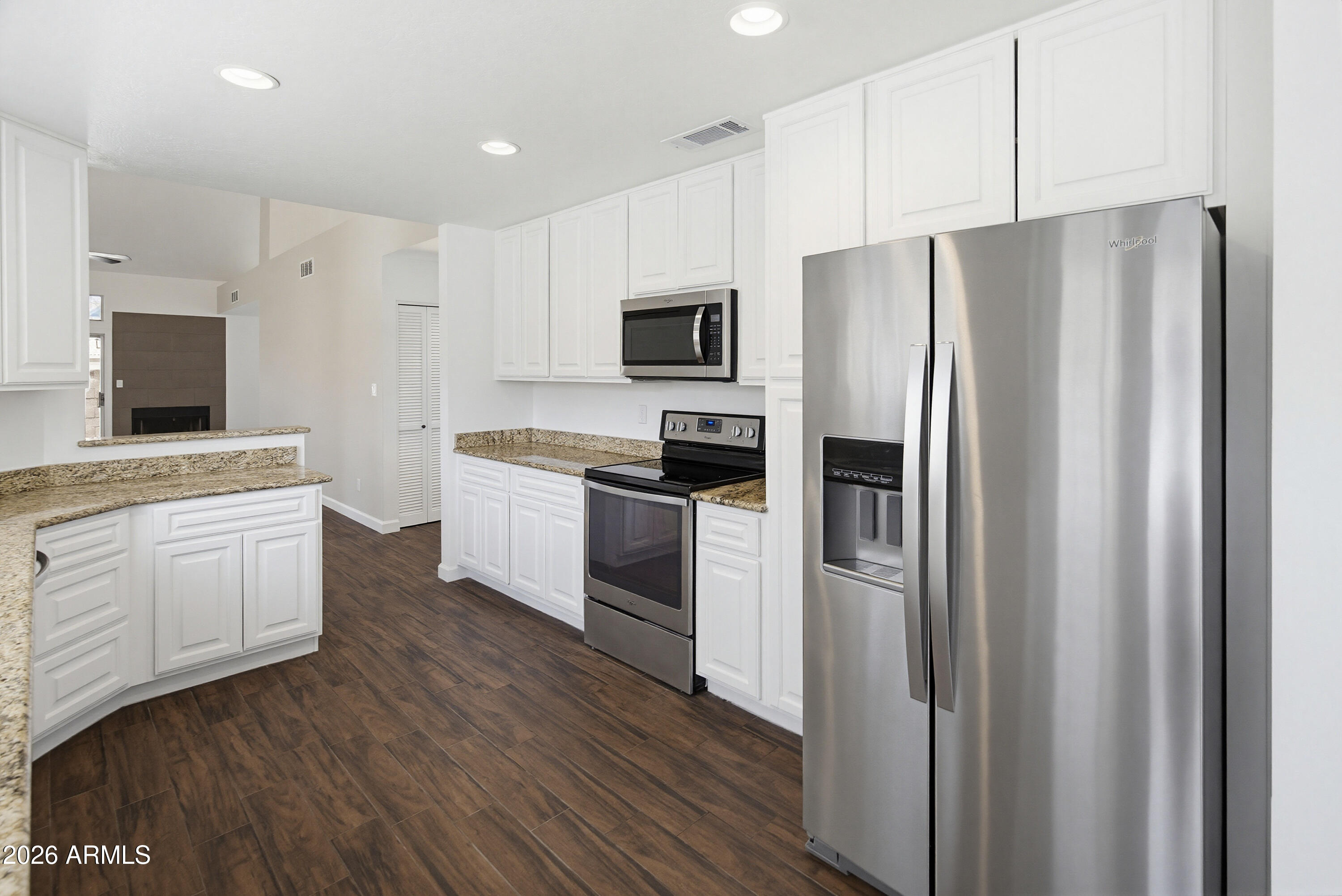 6736 South Wilson Street Tempe, AZ 85283 - Photo 10 of 29