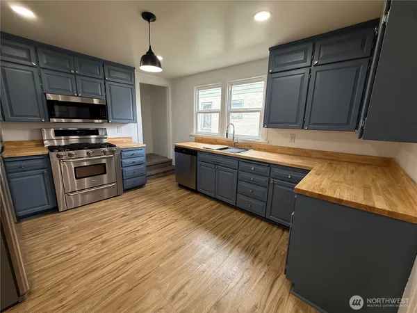 $488,950 | 3617 South Cushman Avenue, Tacoma, WA 98418