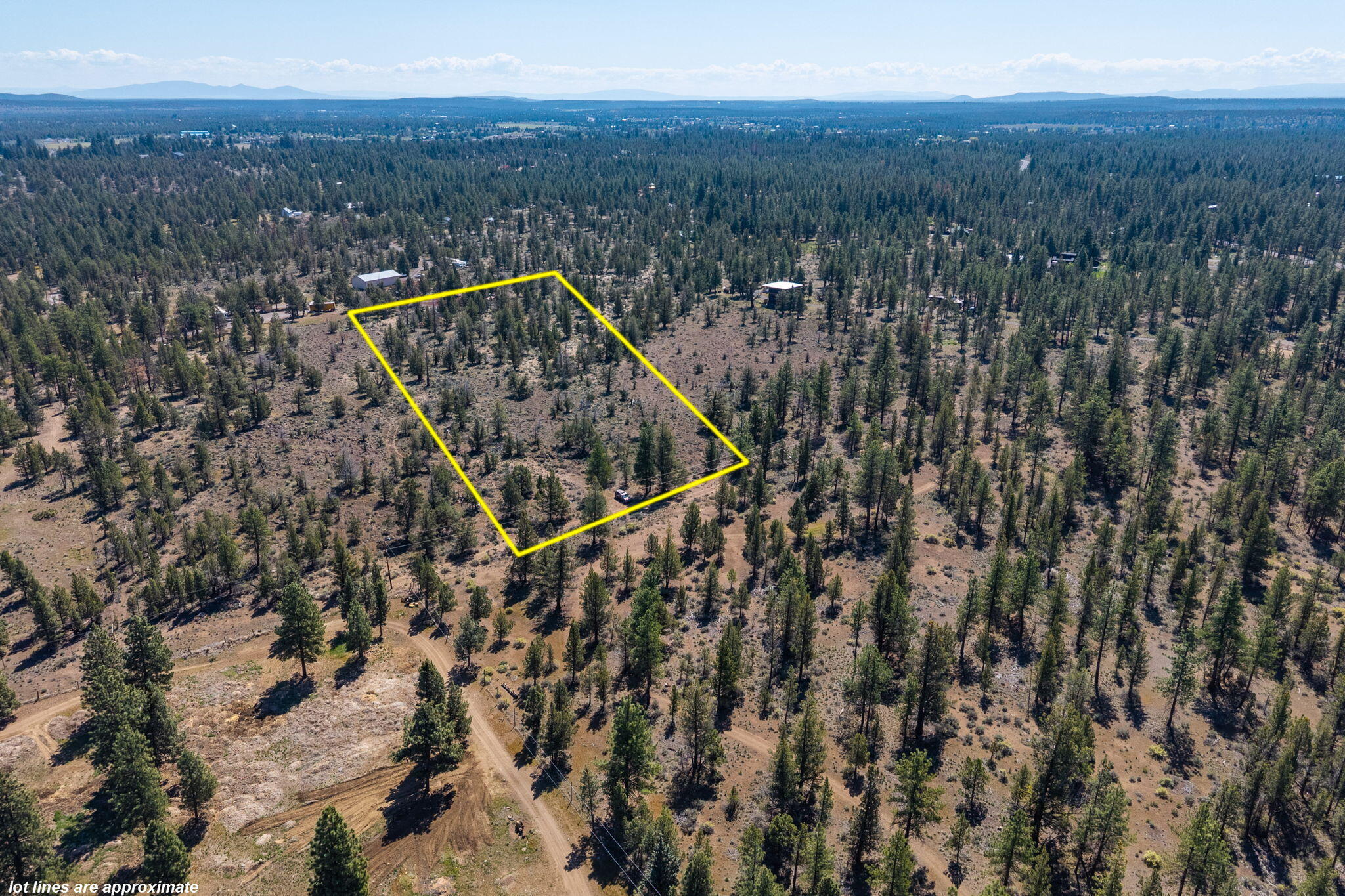 67372 Harrington Loop Road Bend, OR 97703 - Photo 4 of 33 Appromximate lots lines from Drone looking ESE