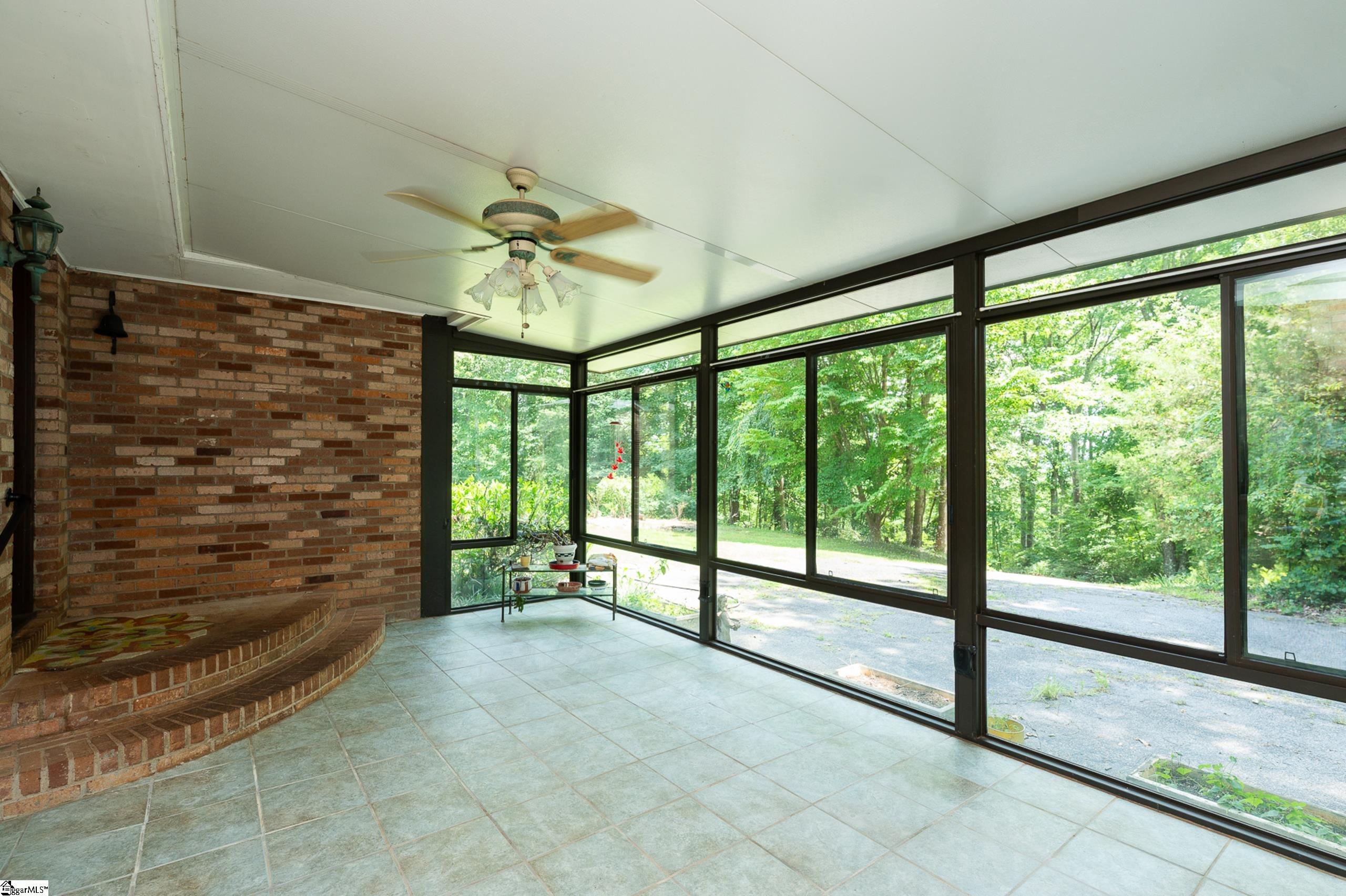 116 Sycamore Drive Marietta, SC 29661 - Photo 27 of 37