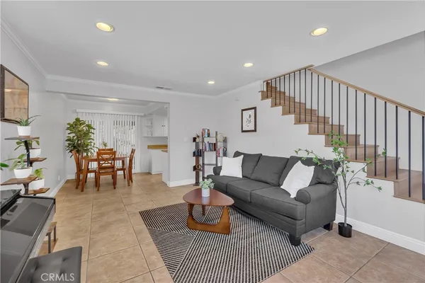 $575,000 | 745 Claraday Street, Unit 6, Glendora, CA 91740
