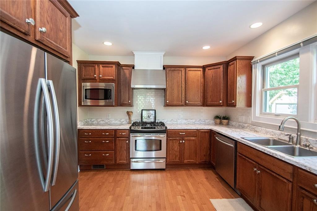 137 Berkley Road Indianapolis, IN 46208 - Photo 14 of 38 Gallery Image 14