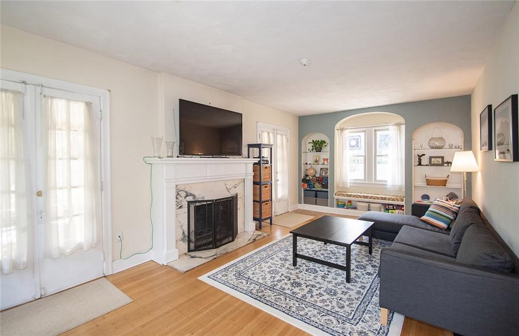 137 Berkley Road Indianapolis, IN 46208 - Photo 8 of 38 Gallery Image 8