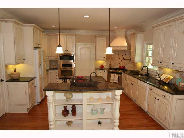 7828 Harps Mill Road Raleigh, NC 27615 - Photo 7 of 25 Kitchen