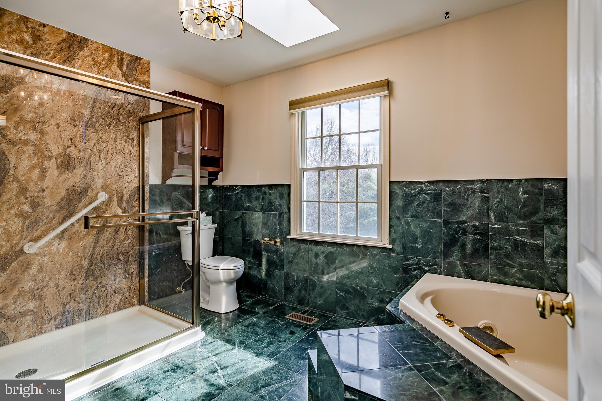 135 Crestwood Road Landenberg, PA 19350 - Photo 41 of 55 Master suite bathroom