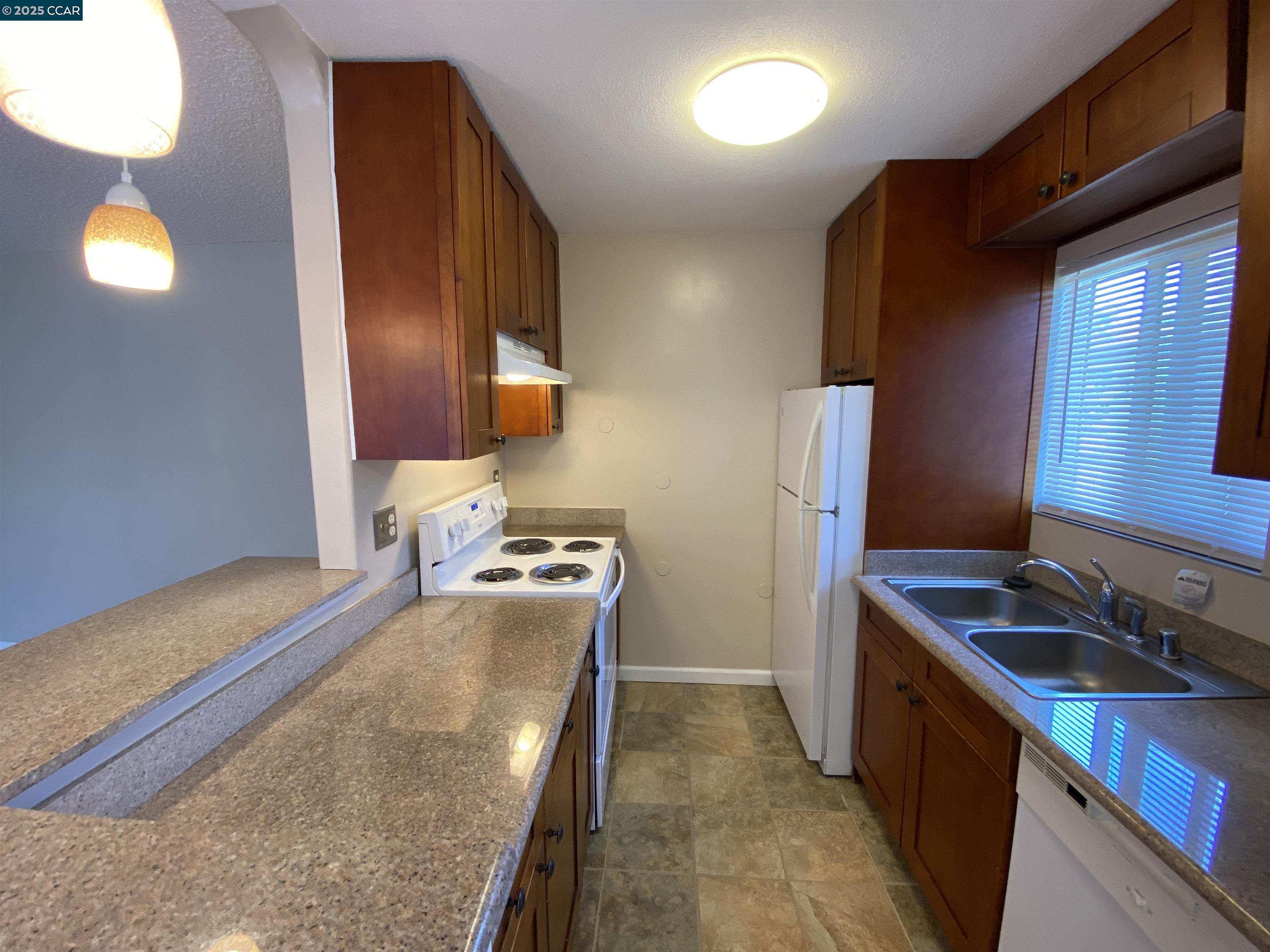 2118 Peppertree Way, Unit 4 Antioch, CA 94509 - Photo 7 of 17