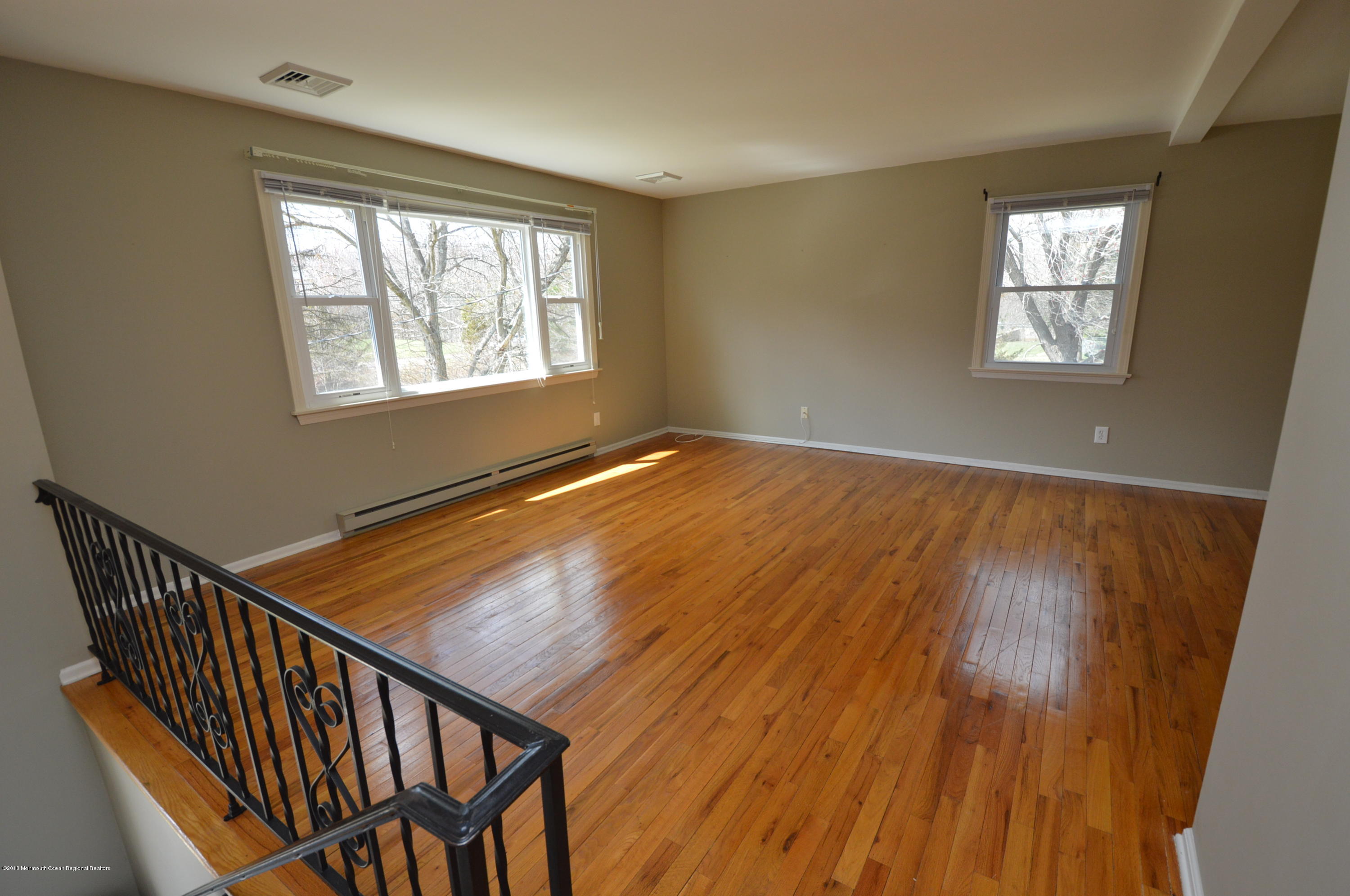 151 Crine Road Morganville, NJ 07751 - Photo 3 of 28 DSC_0054