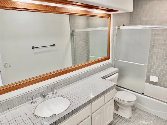 $7,300 | 6225 Napoli Court, Long Beach, CA 90803