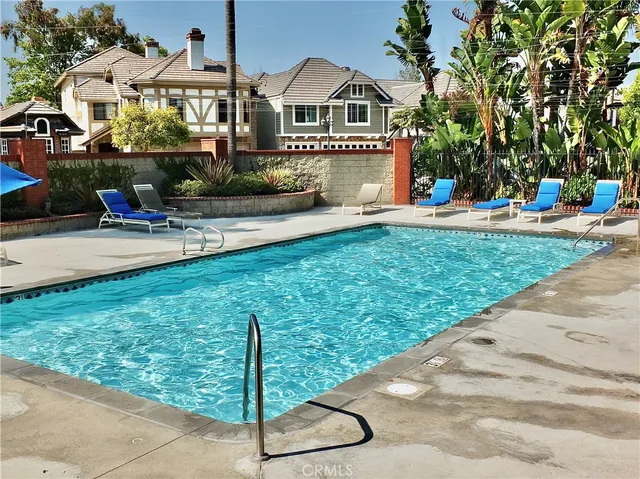 $7,300 | 6225 Napoli Court, Long Beach, CA 90803