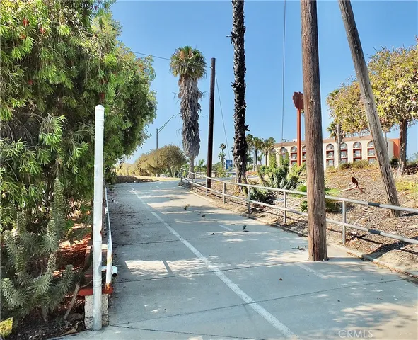 $7,300 | 6225 Napoli Court, Long Beach, CA 90803