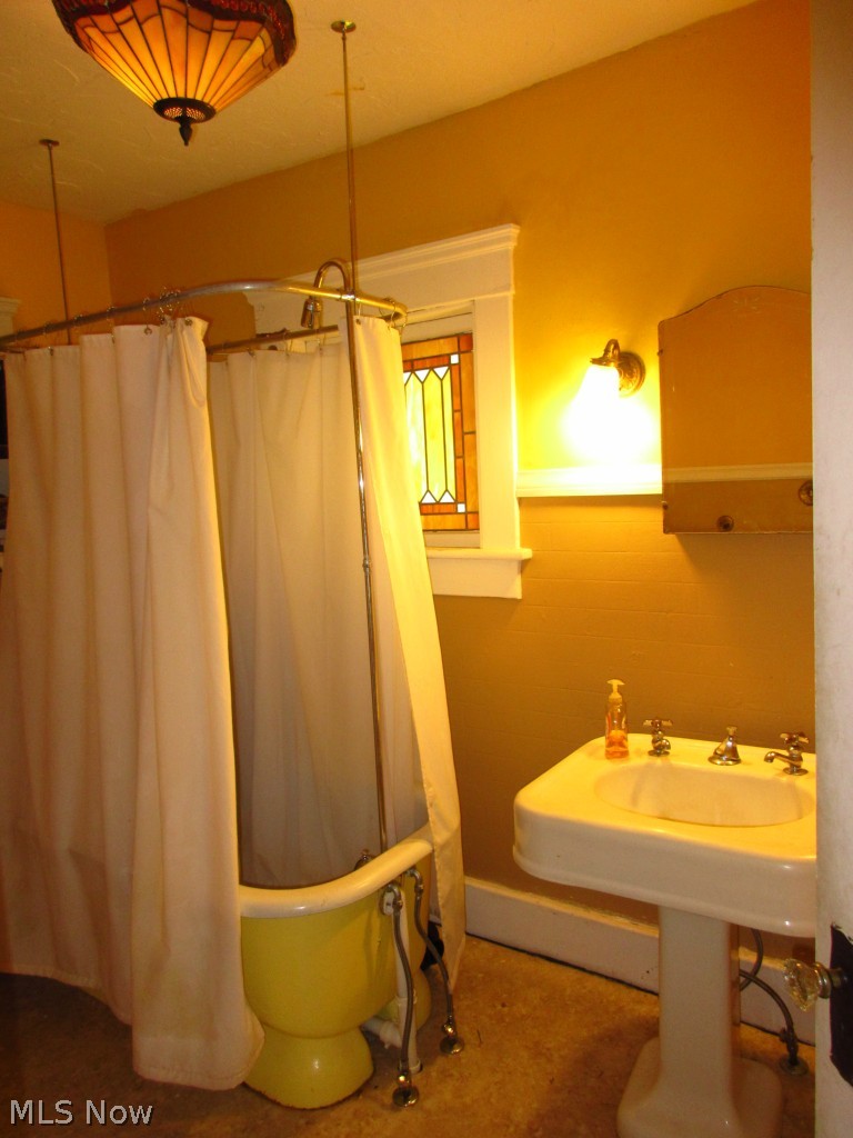 265 Merriman Road Akron, OH 44303 - Photo 20 of 25 Gallery Image 20
