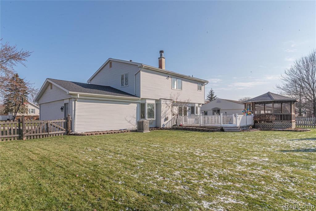 22647 Deerfield Road Novi, MI 48375 - Photo 44 of 51