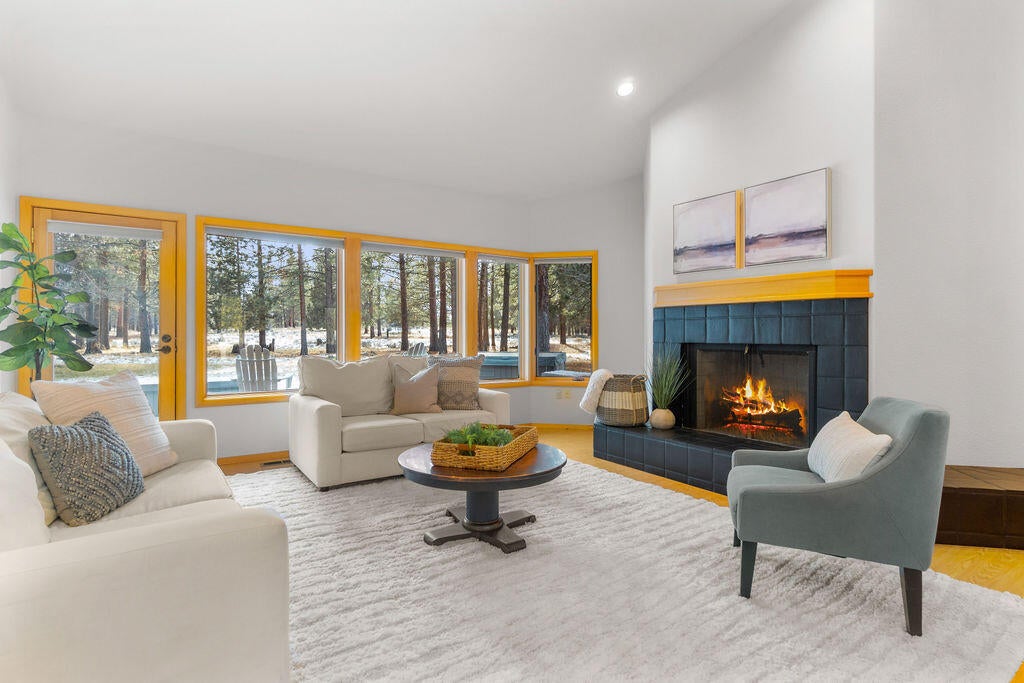 60013 West Ridgeview Drive Bend, OR 97702 - Photo 9 of 43 Filled with warmth and natural light.