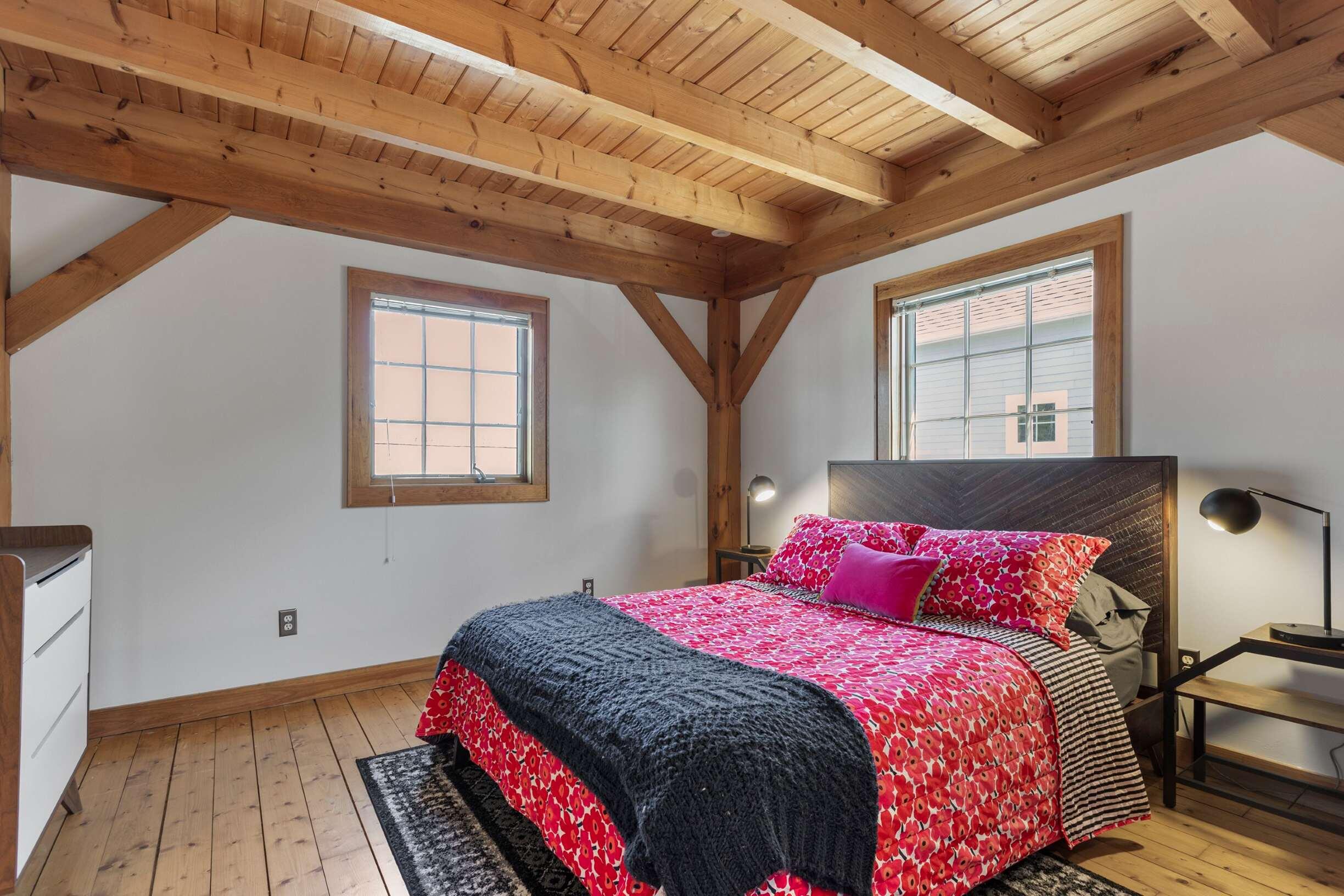263 Long Sands Road York, ME 03909 - Photo 28 of 41 Guest room