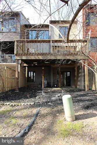 11505 Hearthstone Court Reston, VA 20191 - Photo 29 of 30 Exterior (Rear)