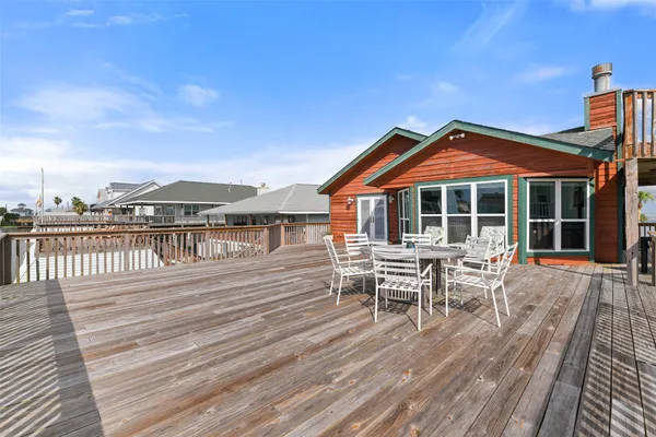 a view of a house with sitting area