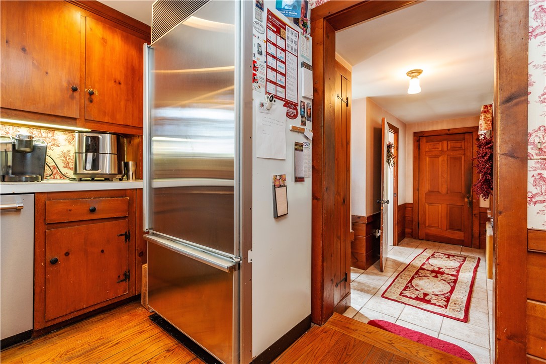 241 Howland Road East Greenwich, RI 02818 - Photo 24 of 50