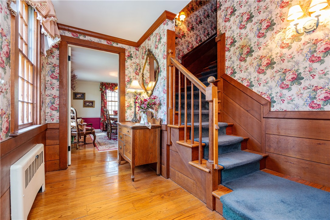 241 Howland Road East Greenwich, RI 02818 - Photo 9 of 50