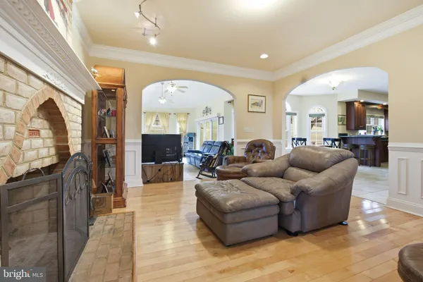 $1,099,000 | 21111 Greenbrier Road, Boonsboro, MD 21713