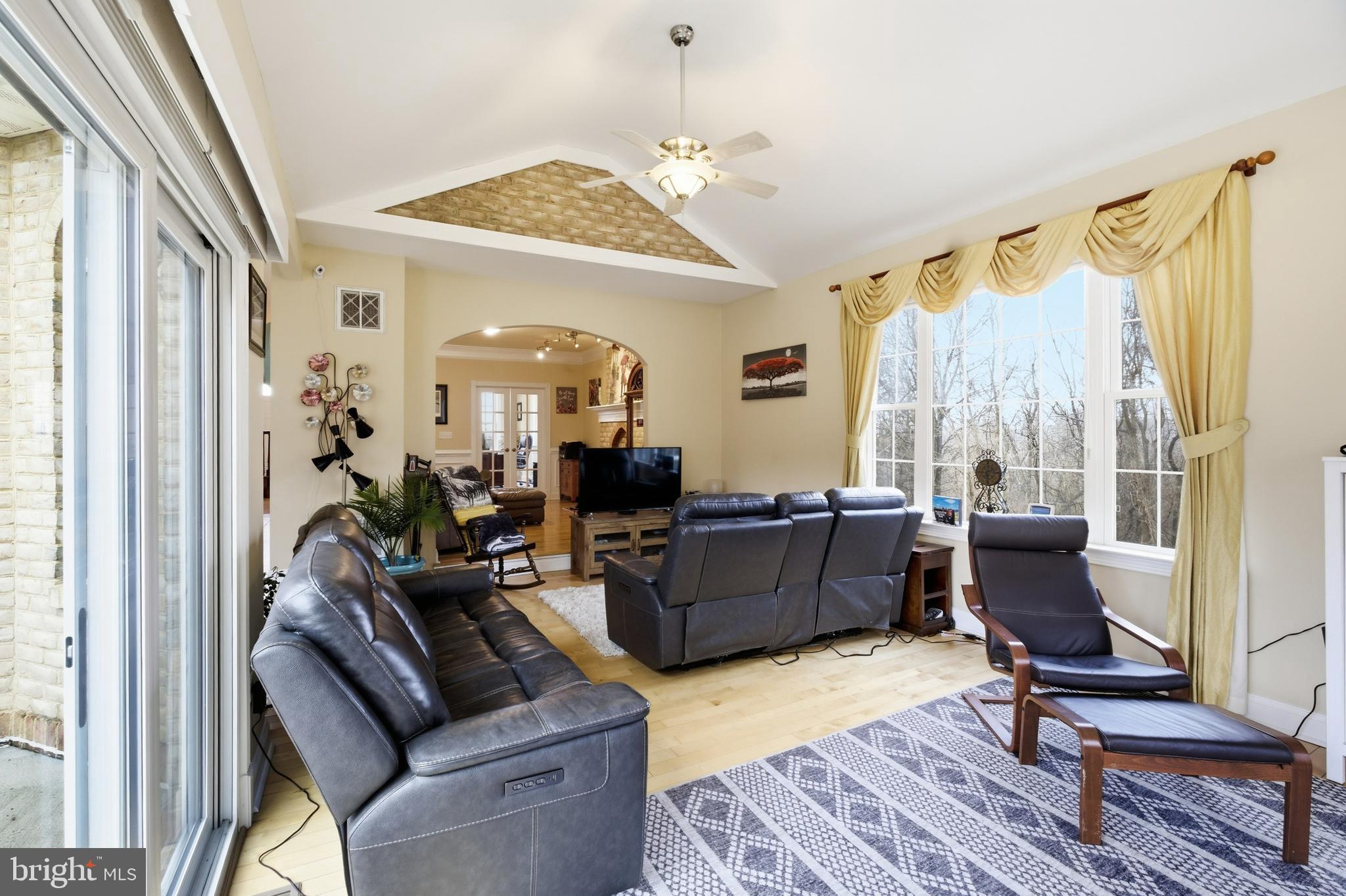 21111 Greenbrier Road Boonsboro, MD 21713 - Photo 38 of 90