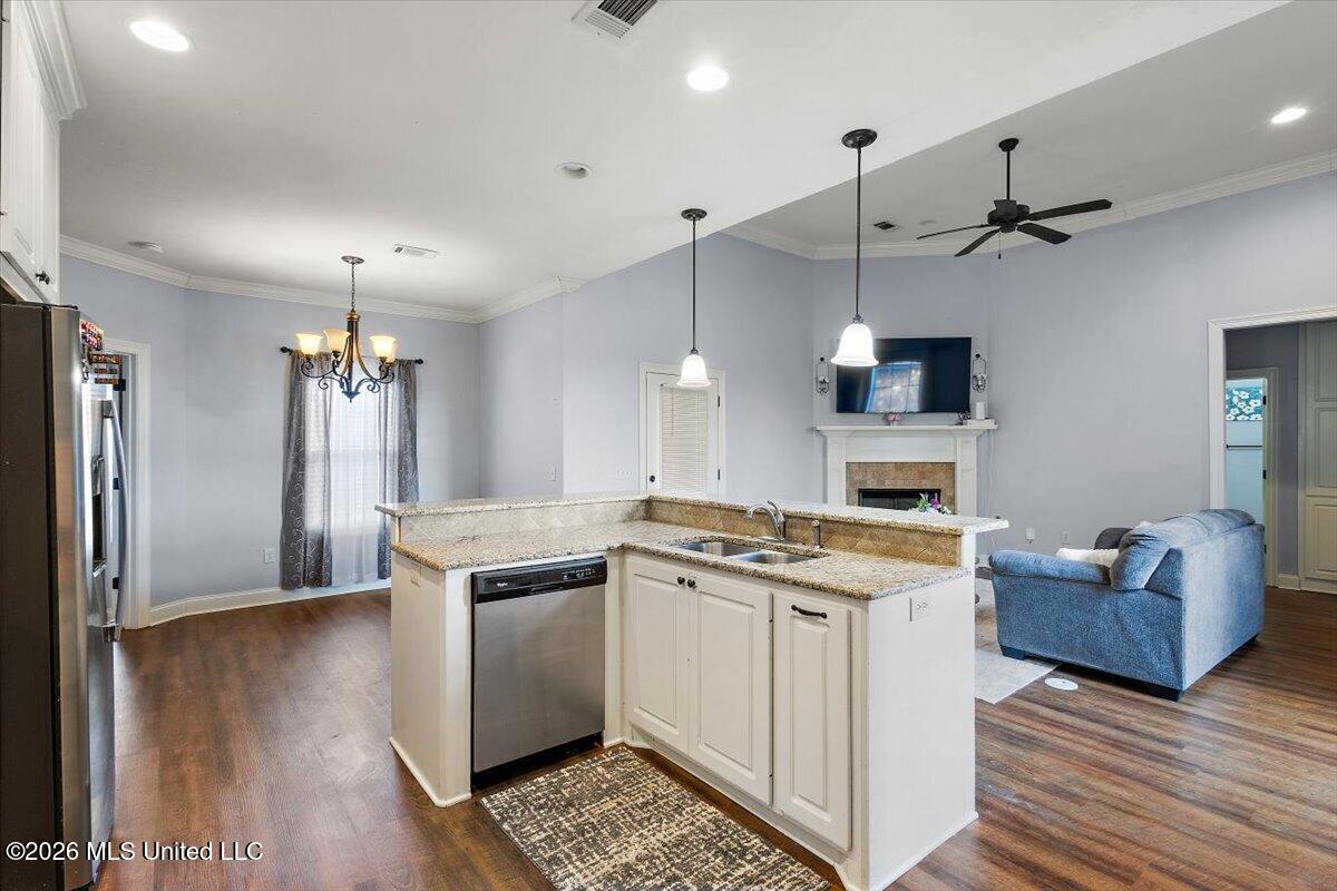 229 Greenfield Ridge Drive Brandon, MS 39042 - Photo 11 of 28 11-BHTP_8454