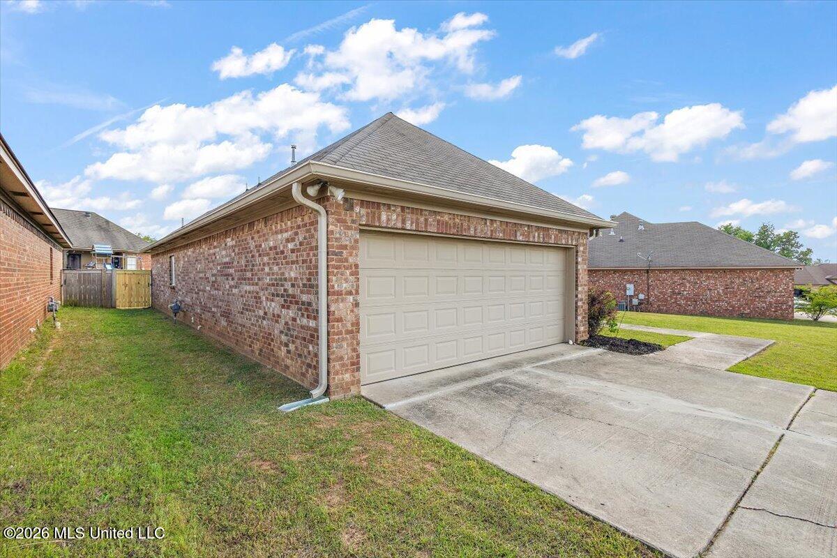 229 Greenfield Ridge Drive Brandon, MS 39042 - Photo 3 of 28 03-AHTP_8379